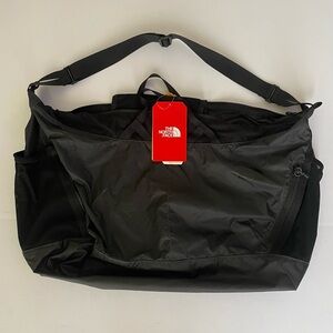 The North Face Lightweight Black Duffel Travel Bag  New With Tag